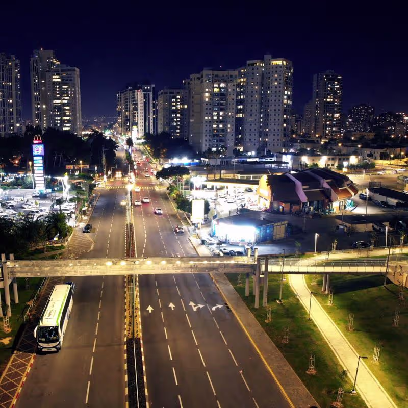 תמונה מספר 1 של פרויקט תאורה פרויקט מתחם גיסין של חברת אלויק תאורה